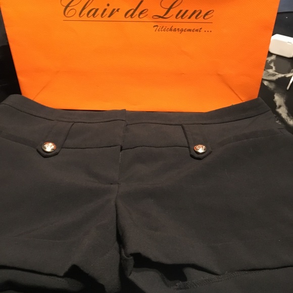 Shorts - Picture 7 of 8